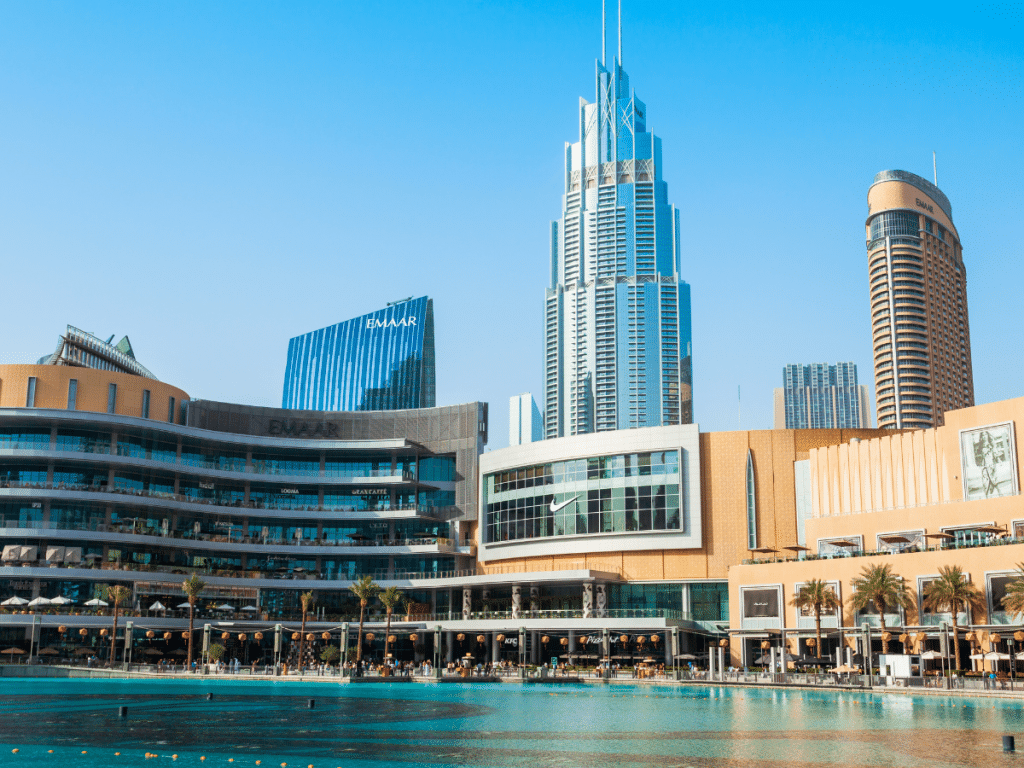 Why Invest in Dubai’s Commercial Real Estate: High returns or Assets diversification? 